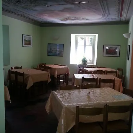 Ostello Franceschini *